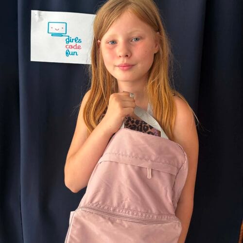 Girls Code Fun przekazuje wyprawkę szkolną